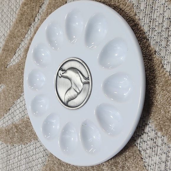 Boston Warehouse Trading Corp.  Silver metal Rooster Egg Plate - Picture 10 of 10